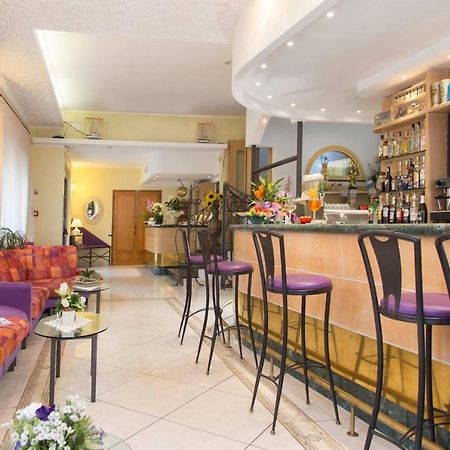 Hotel Franca Bellaria-Igea Marina Buitenkant foto