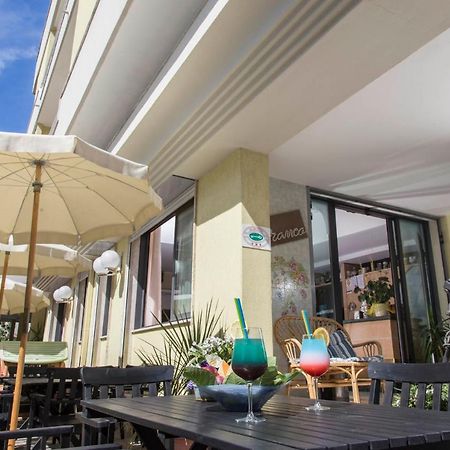 Hotel Franca Bellaria-Igea Marina Buitenkant foto